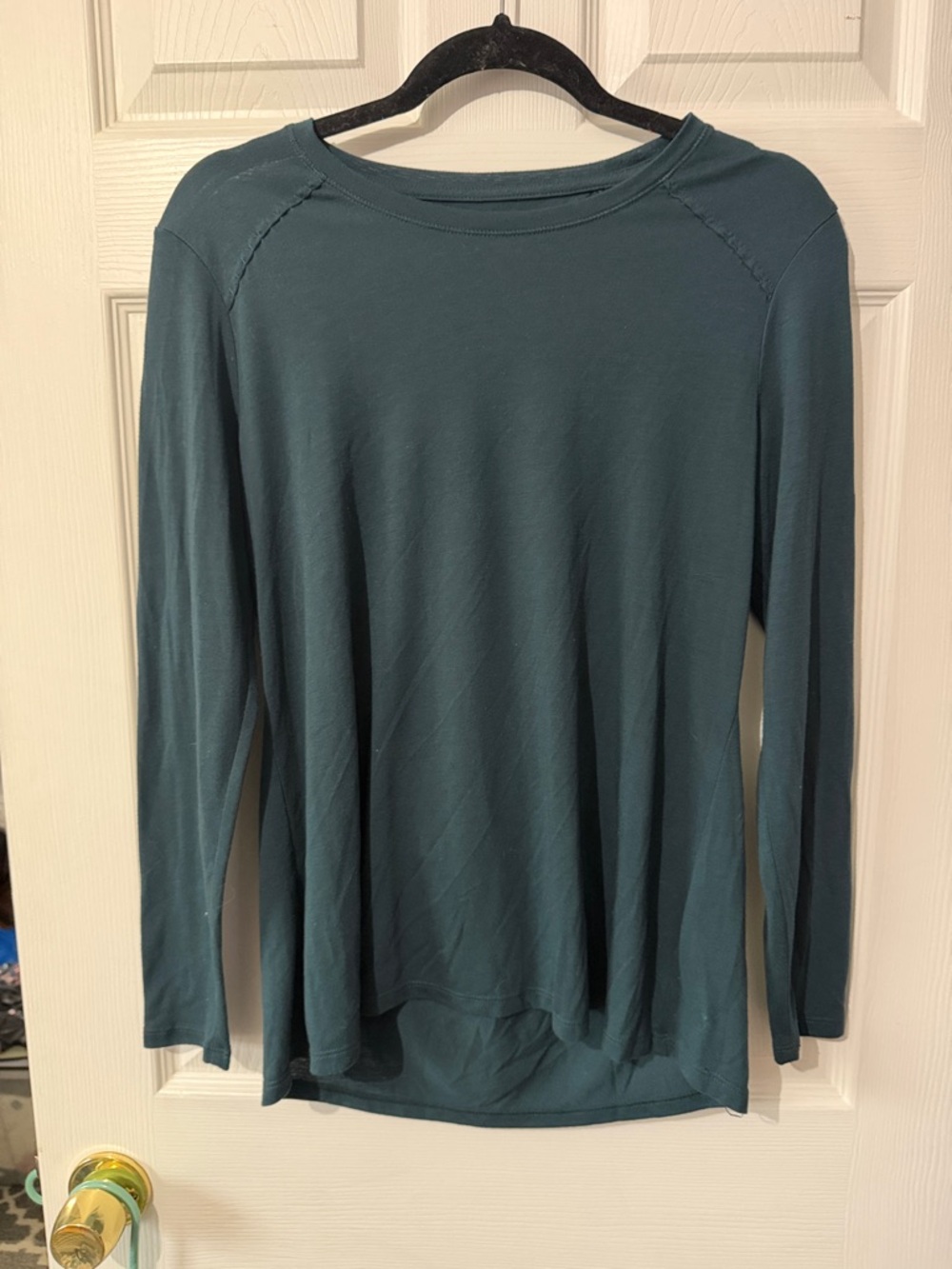 Old Navy Active Teal Long-Sleeve Crewneck Top